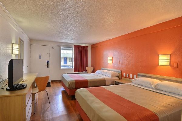 MOTEL 6 ALTOONA (Altoona)
